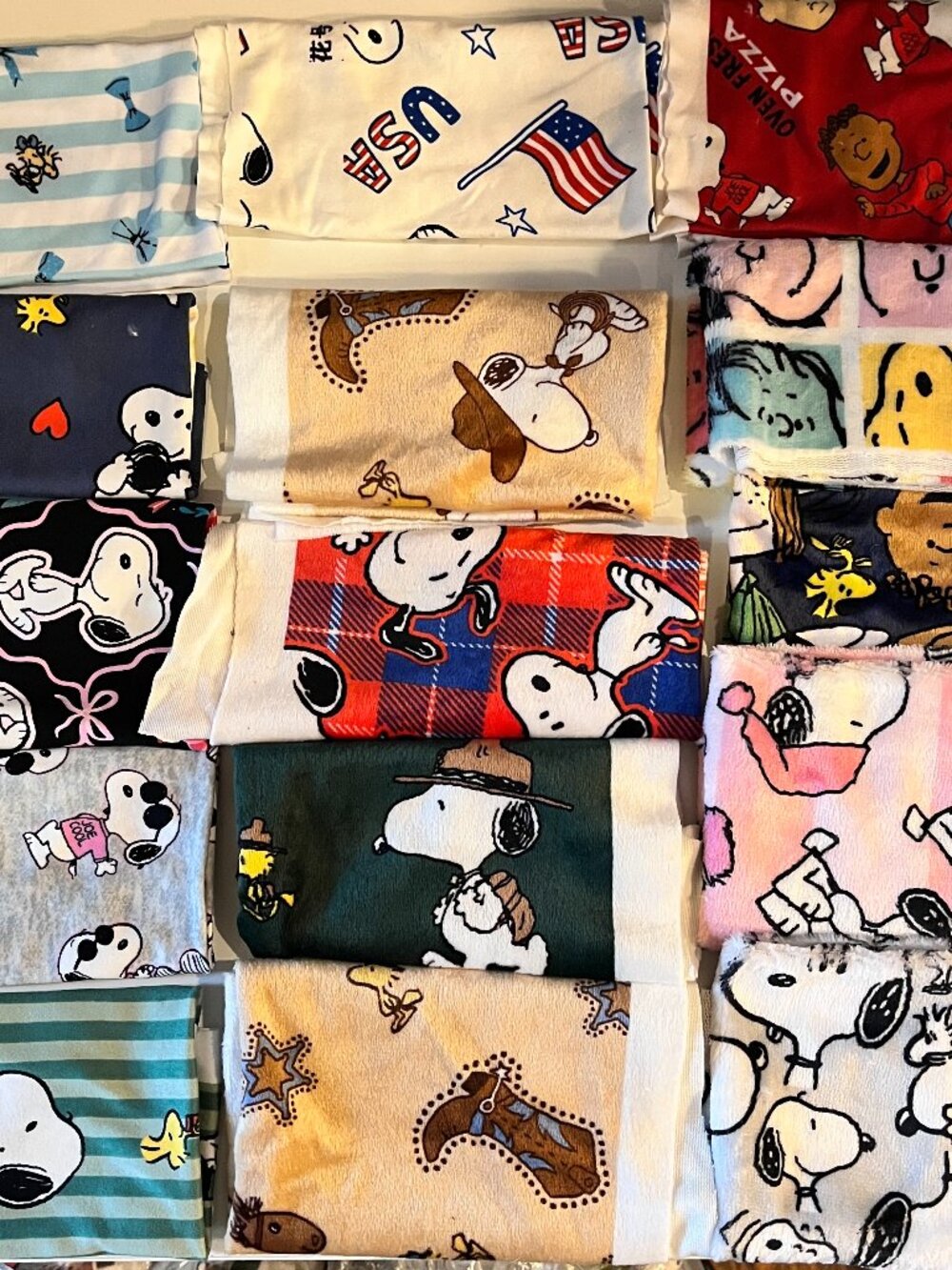 15 pc Snoopy Scrap Fabric - bundle 8